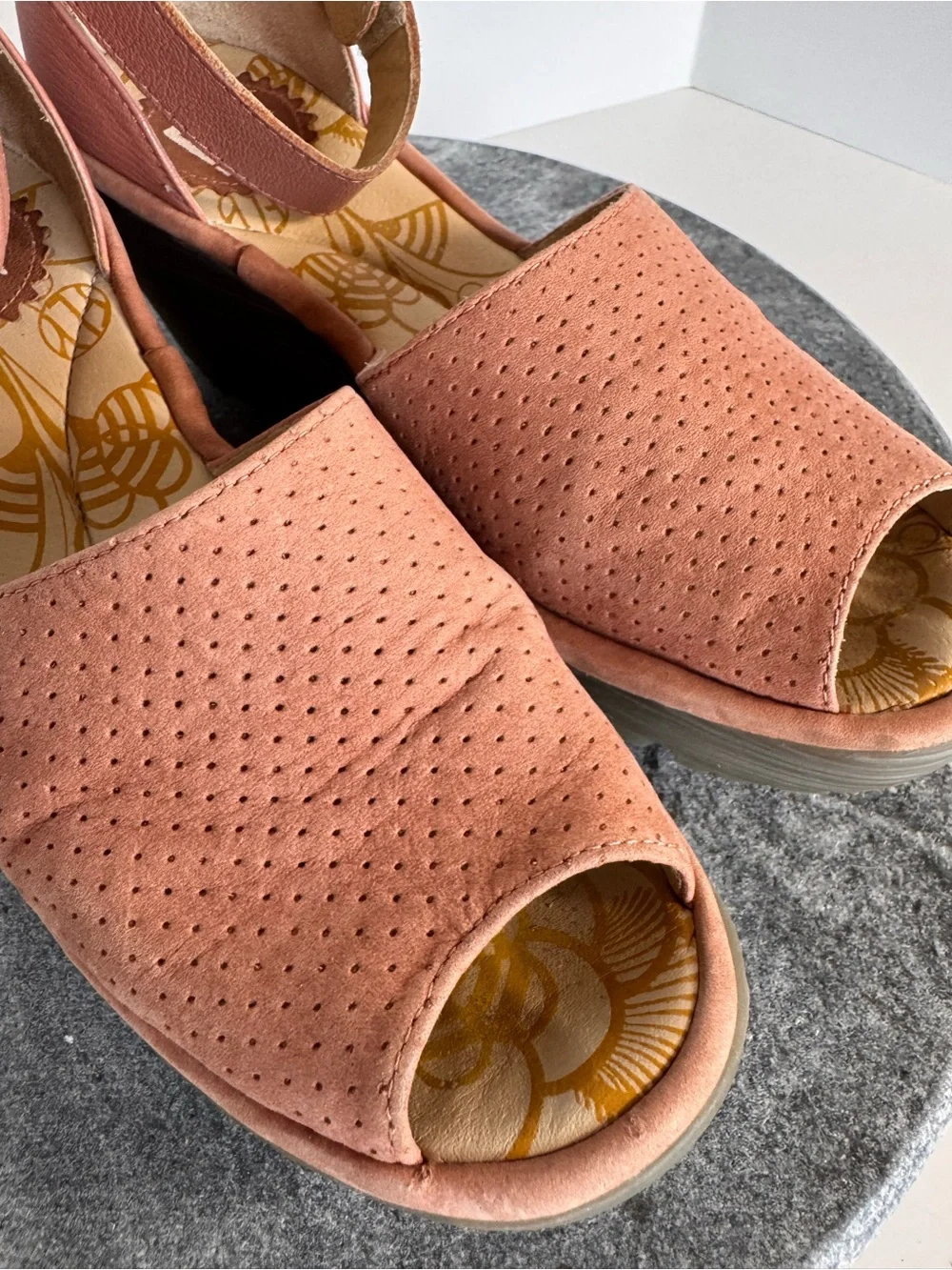 Fly London Yake Rose Perforated Leather Wedge Heels 37